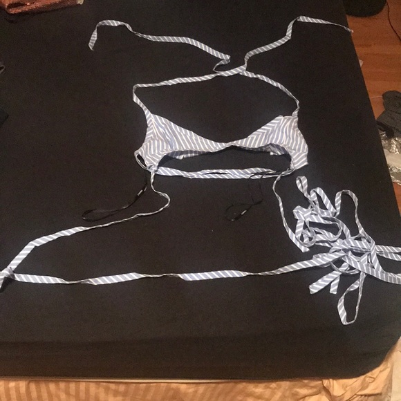 Forever 21 strappy bra - Picture 2 of 2